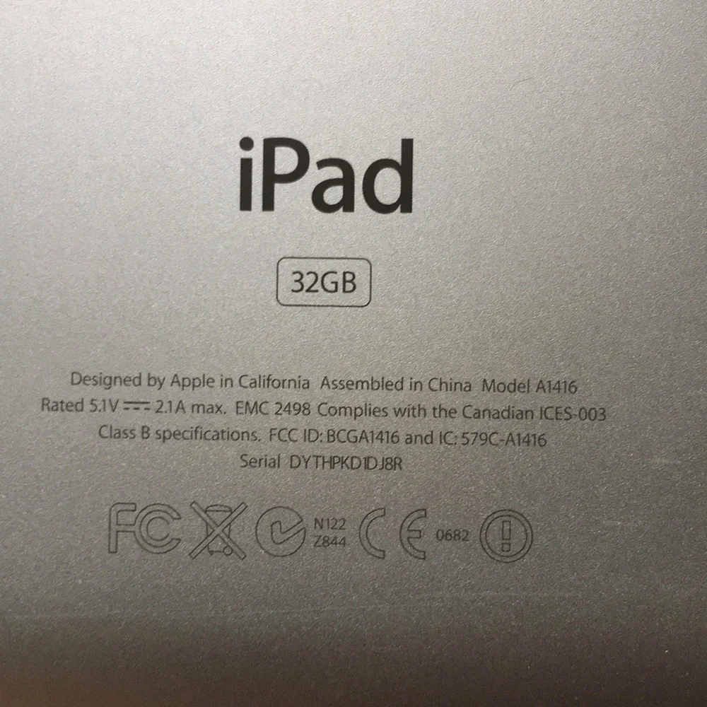 iPad 2 32GB with gray case stand model A1416 mint